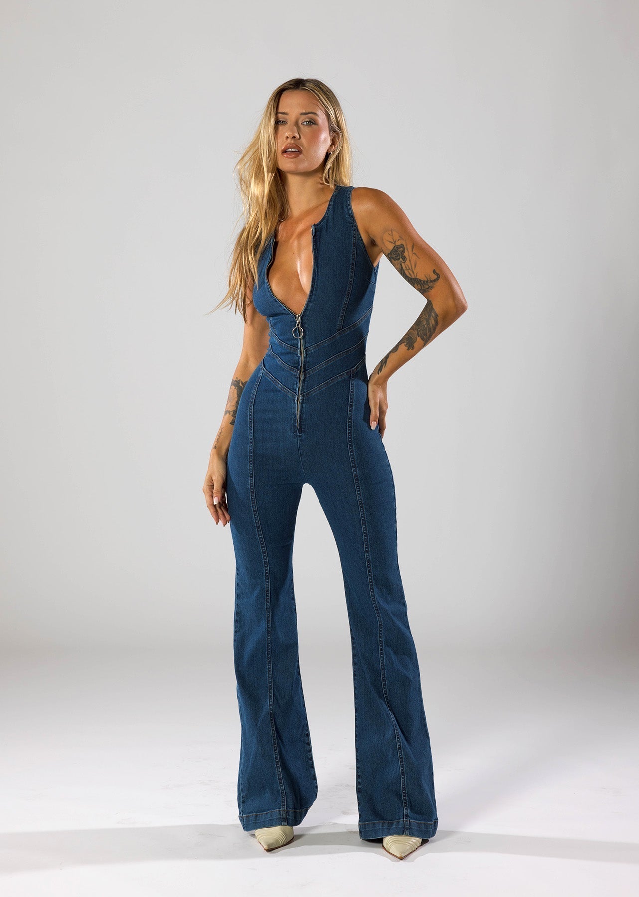 Miu | Mono de Jean con Corte en Forma de Corazón