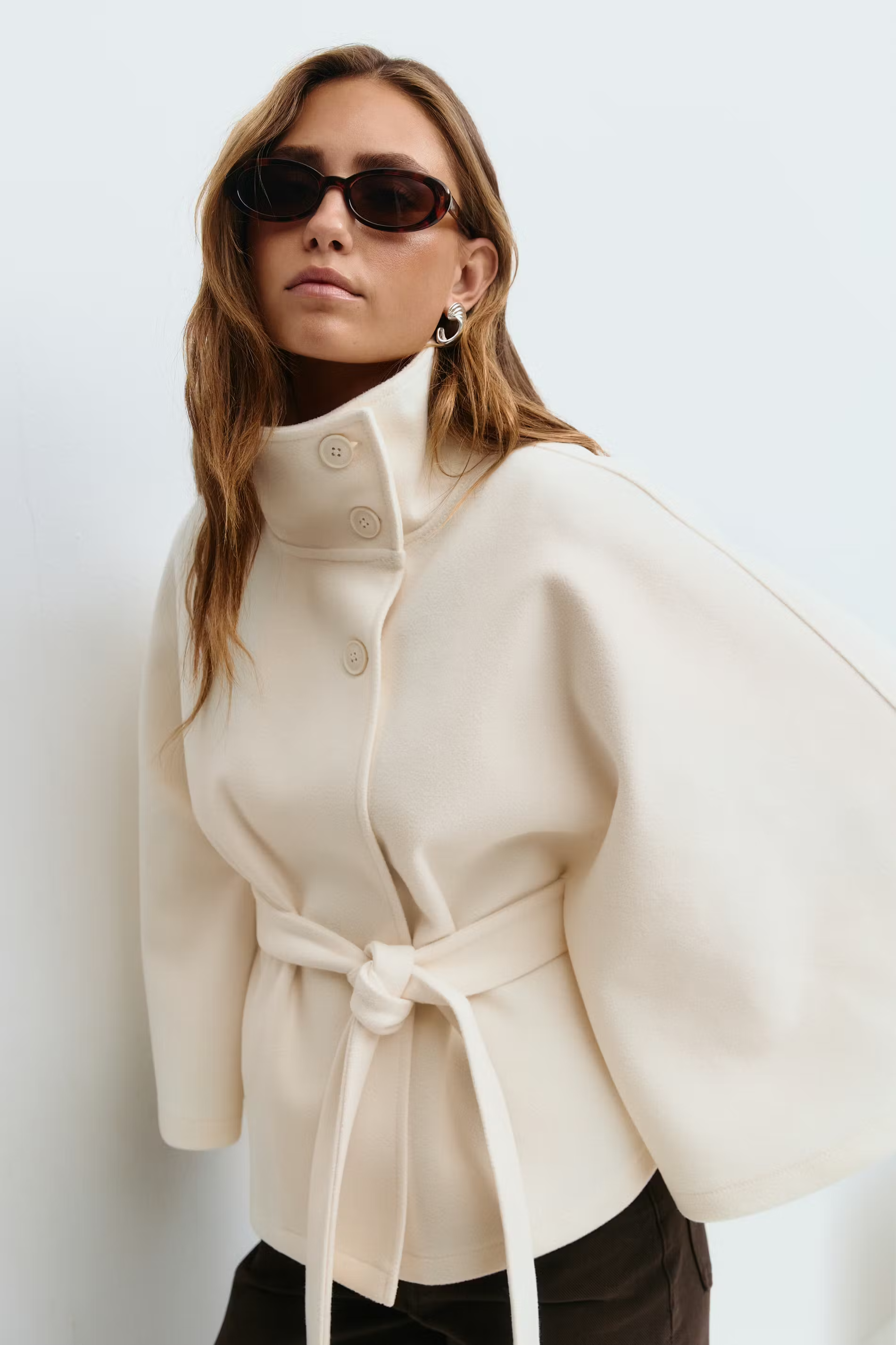 Loreza | Abrigo Elegante para Mujeres con Cinturón y Cuello Alto