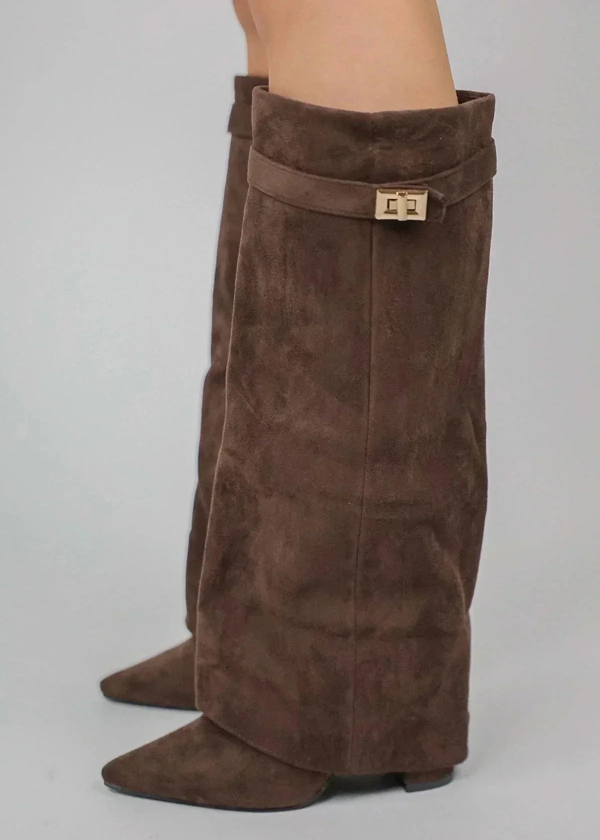 Mocha Luxe - Botas Veganas Altas de Ante