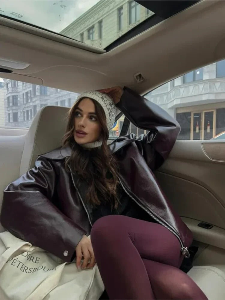Nola | Chaqueta de Cuero Elegante con Detalles de Lujo en los Hombros
