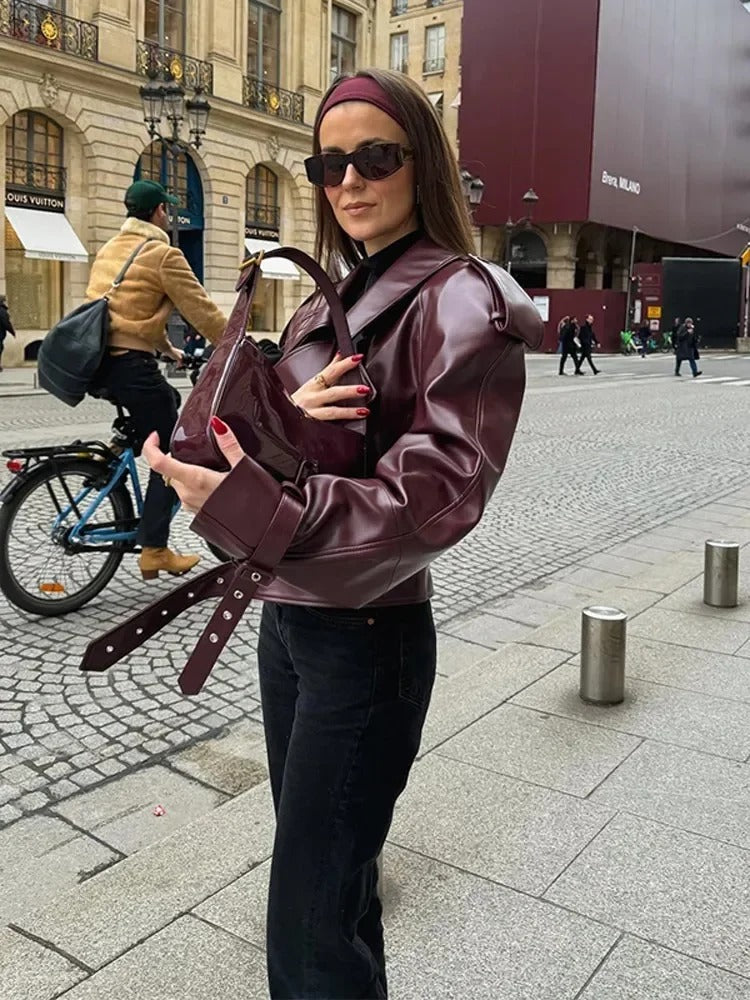 Nola | Chaqueta de Cuero Elegante con Detalles de Lujo en los Hombros