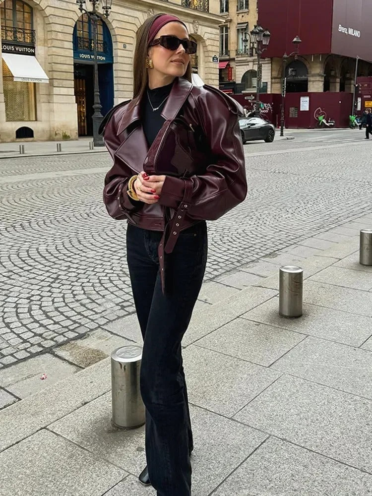 Nola | Chaqueta de Cuero Elegante con Detalles de Lujo en los Hombros