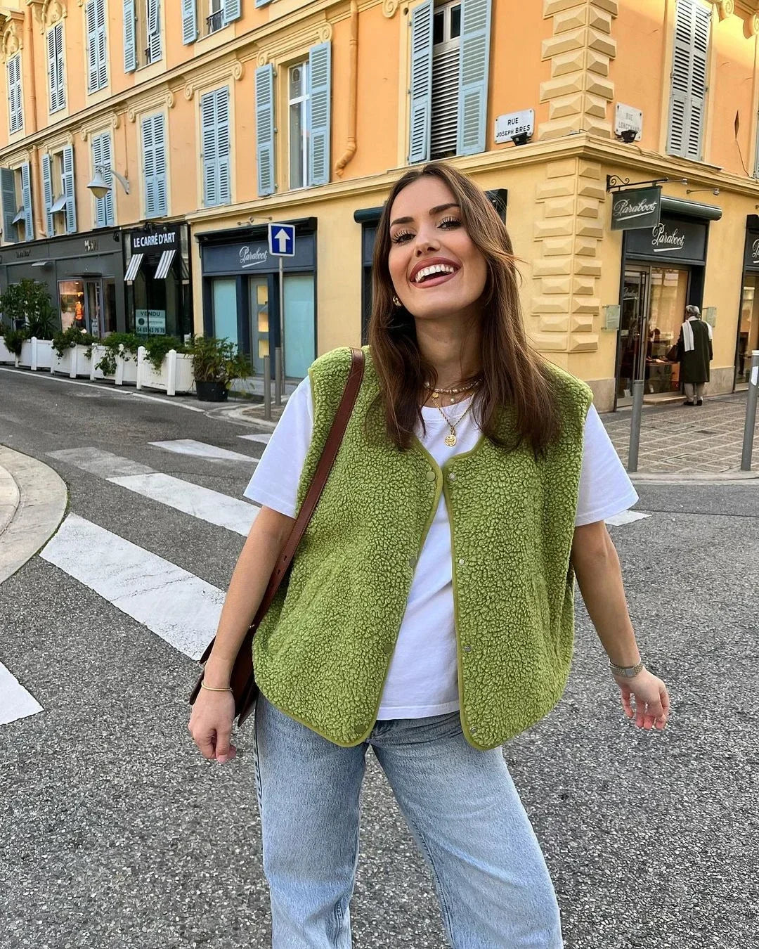 Ovelia | Chaleco de Lana de Moda para Mujeres con Botones