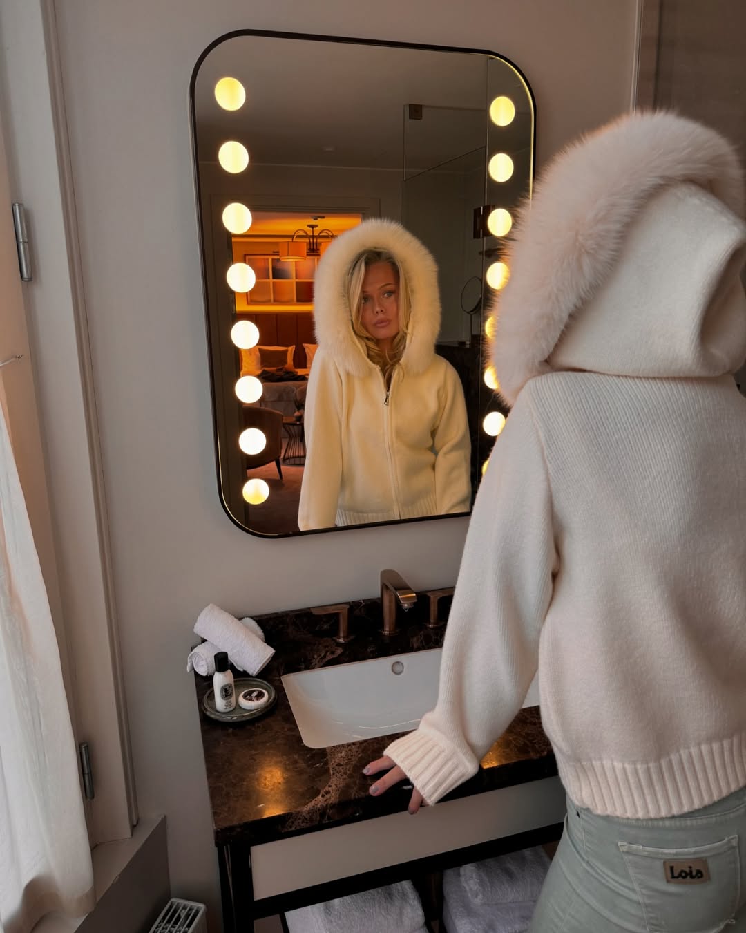 Aurora – Chaqueta de Lana Lujosa