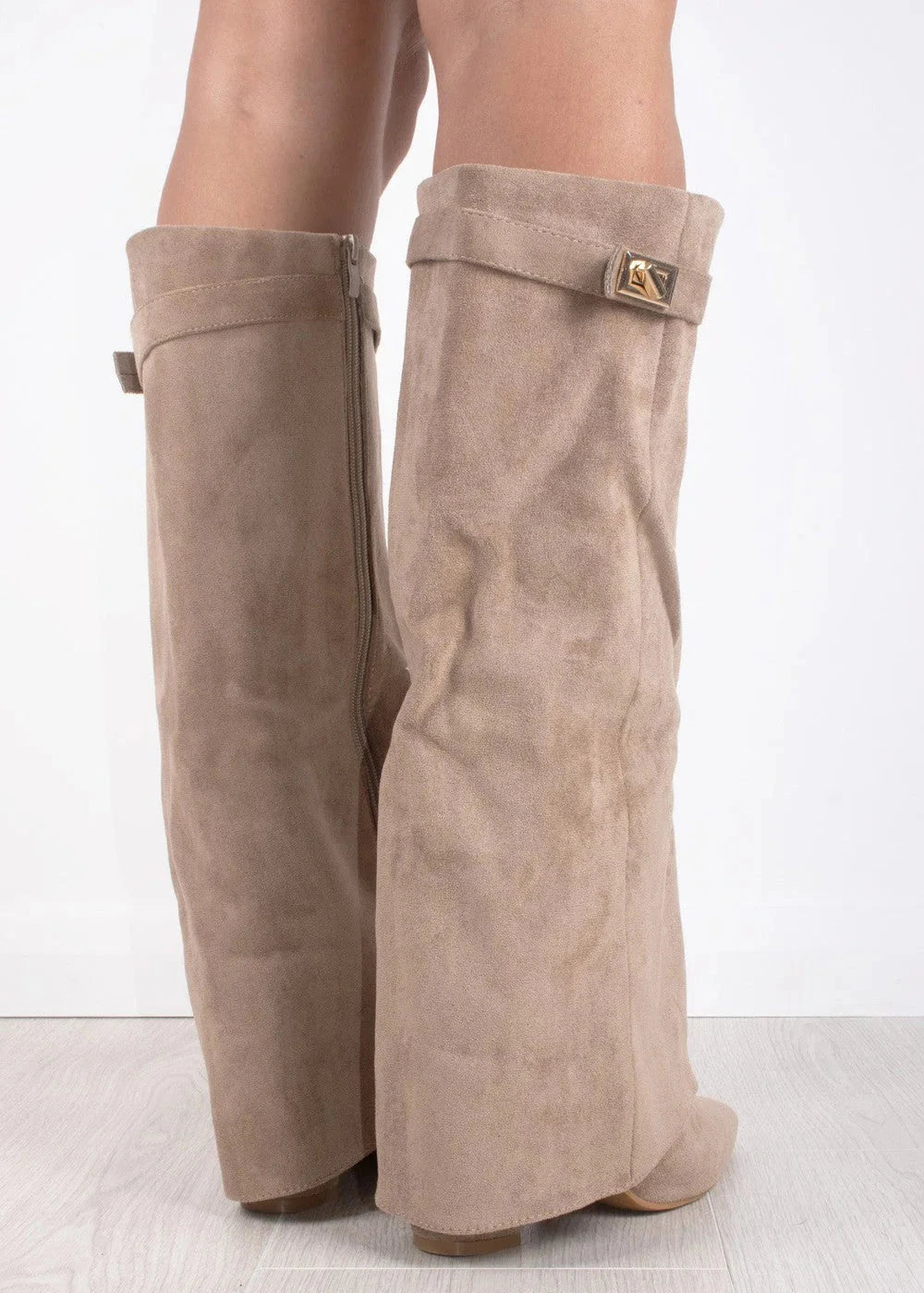 Crème Luxe - Botas Veganas Altas de Ante