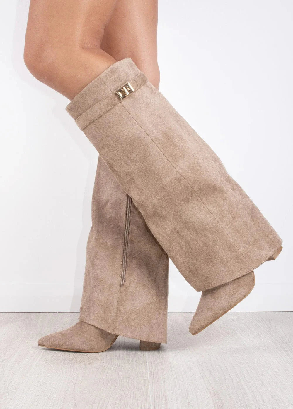 Crème Luxe - Botas Veganas Altas de Ante
