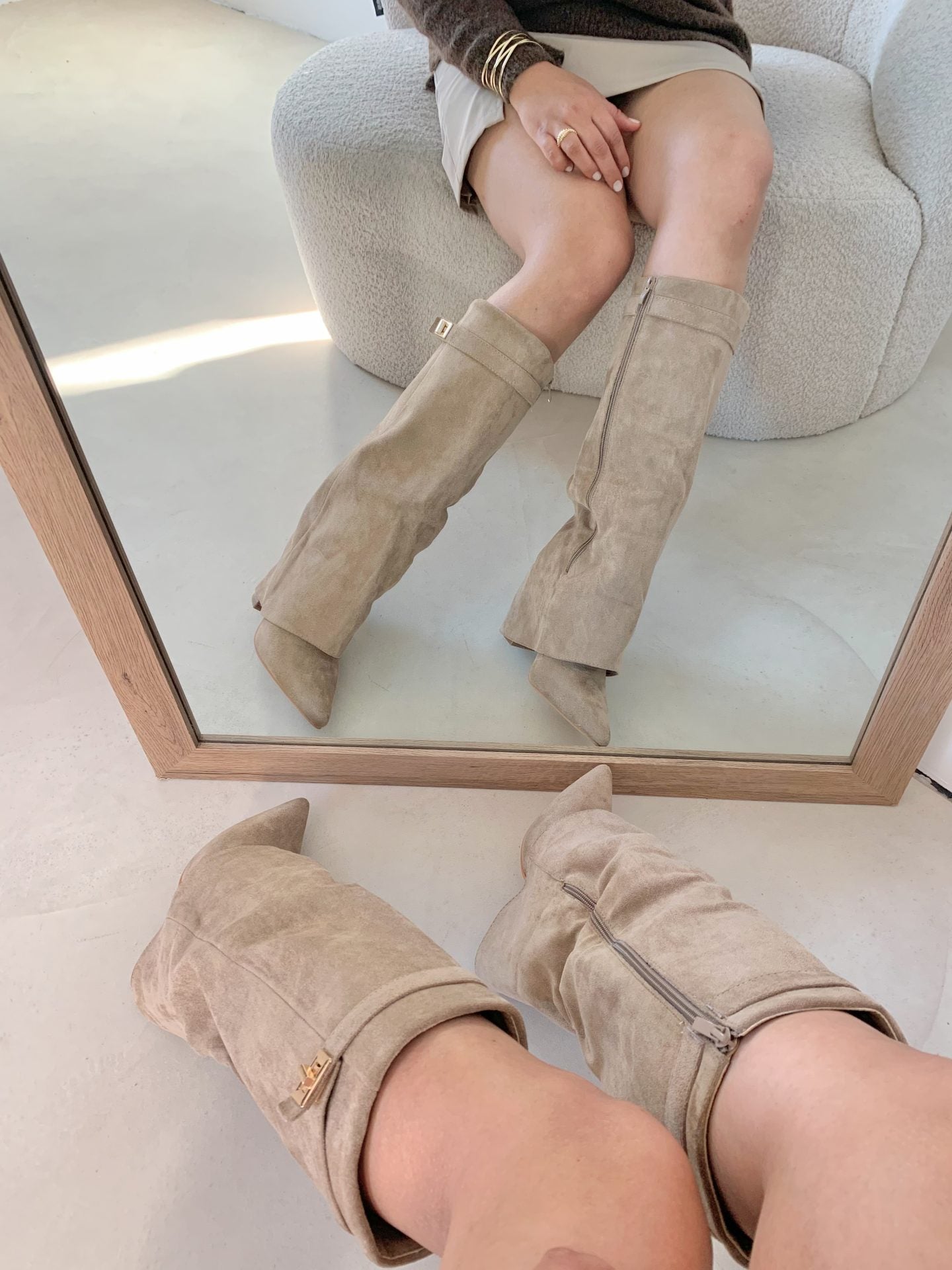Crème Luxe - Botas Veganas Altas de Ante