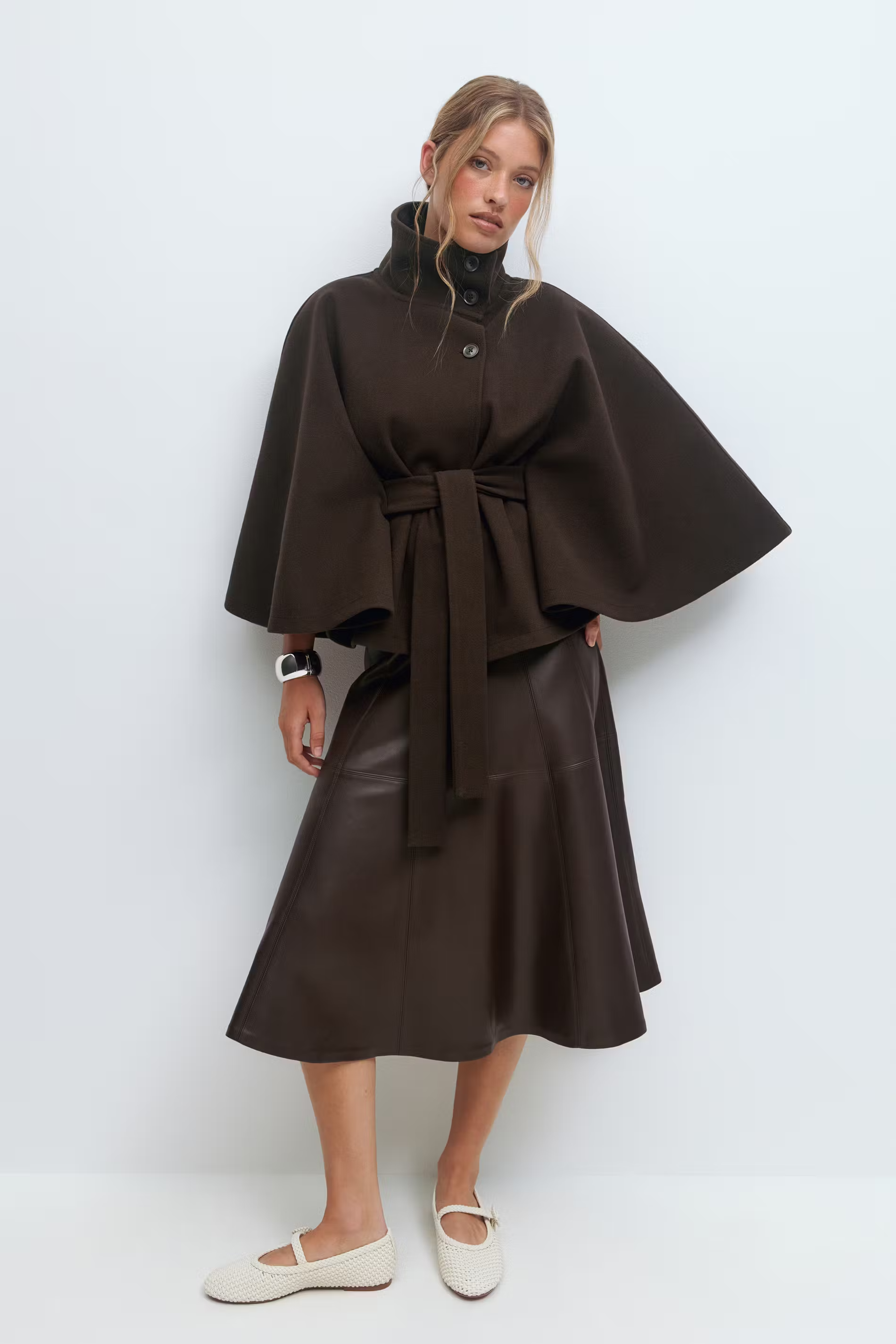 Loreza | Abrigo Elegante para Mujeres con Cinturón y Cuello Alto