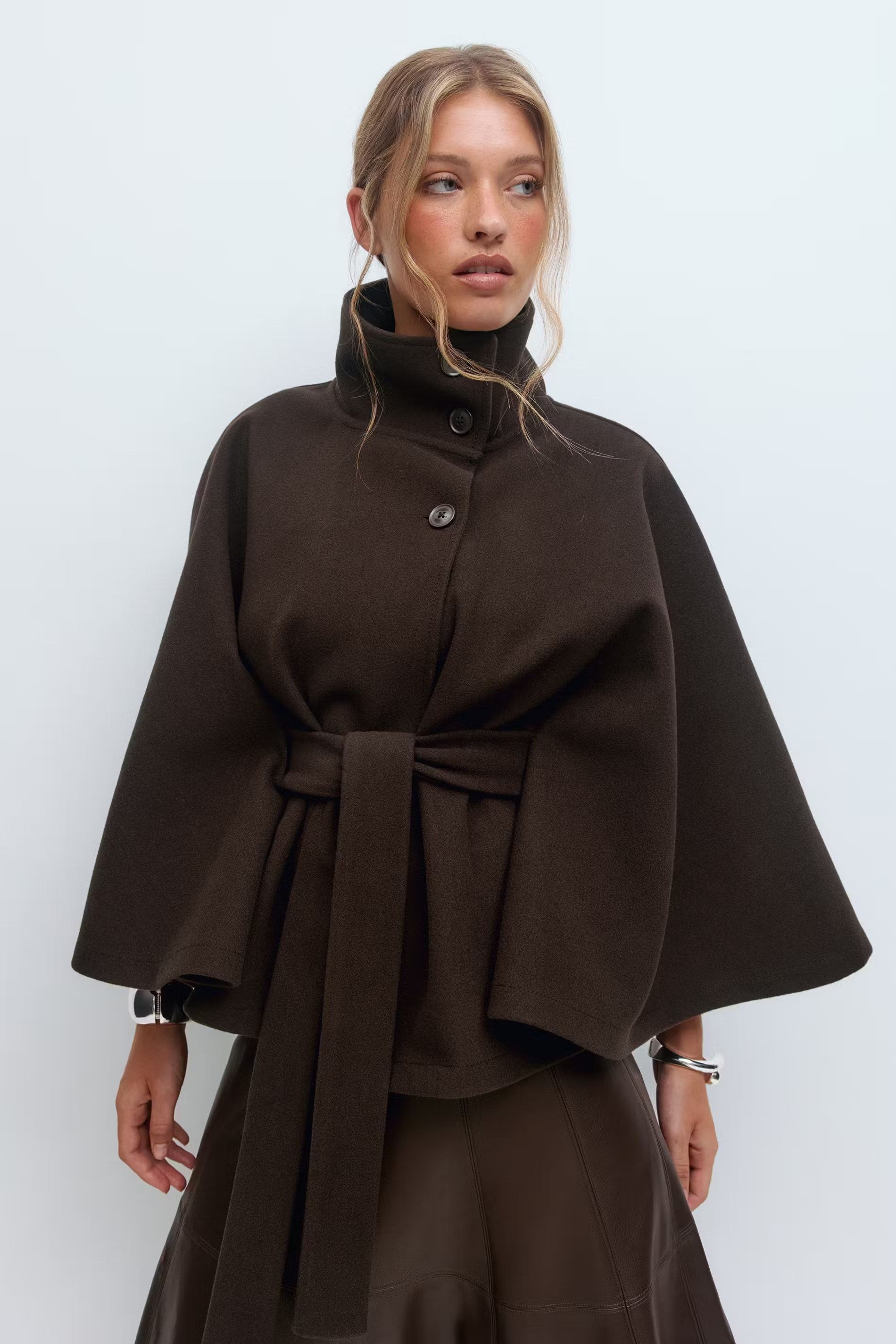 Loreza | Abrigo Elegante para Mujeres con Cinturón y Cuello Alto