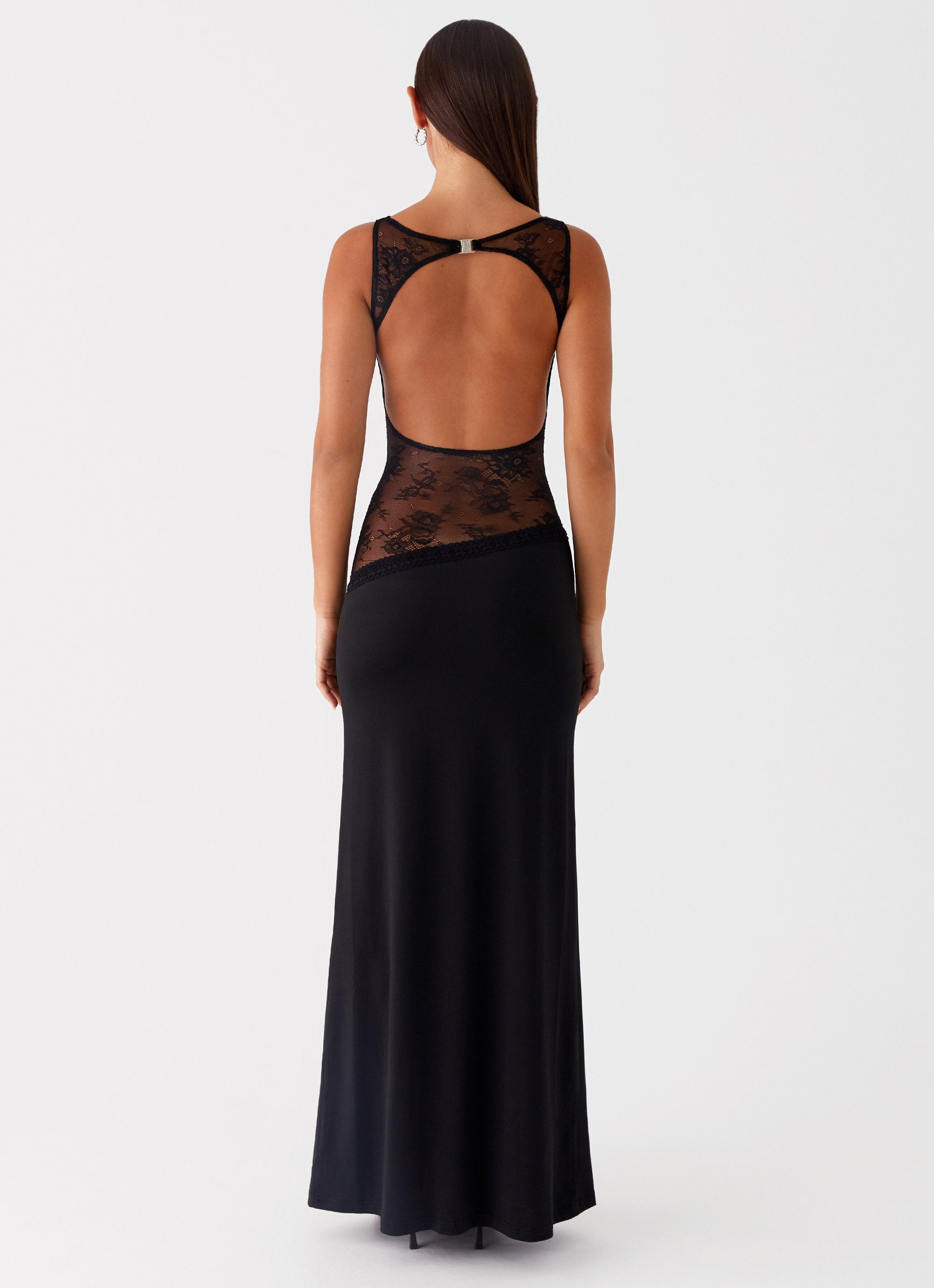 Noelia | Vestido Maxi Elegante con Espalda Desnuda y Detalles de Encaje